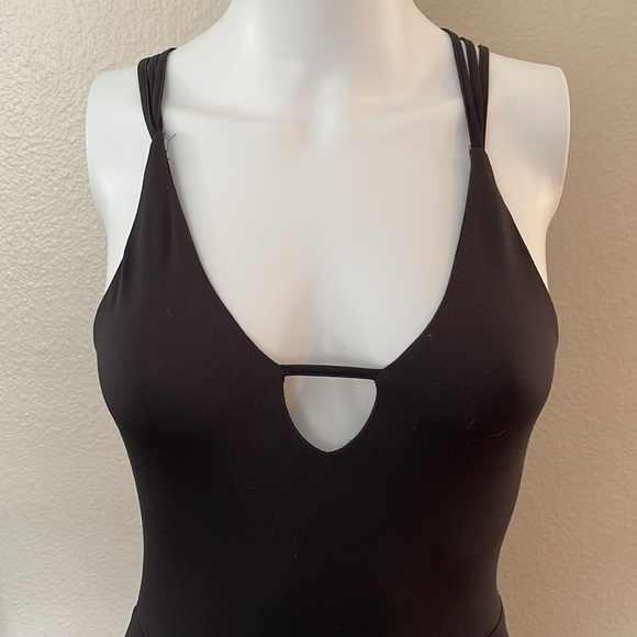 Bear Dance Strappy Black Open Back Dress - Picture 4 of 7